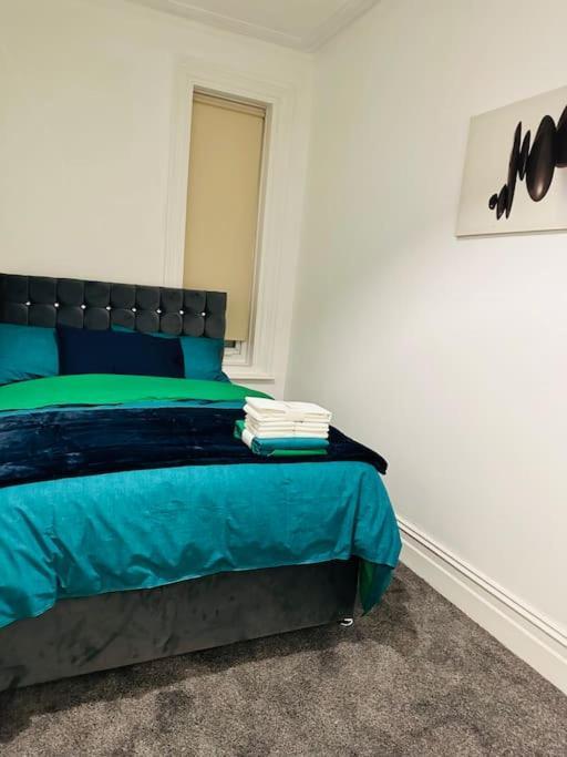Bespoke 2 Bedroom Apt Derby City Ngoại thất bức ảnh